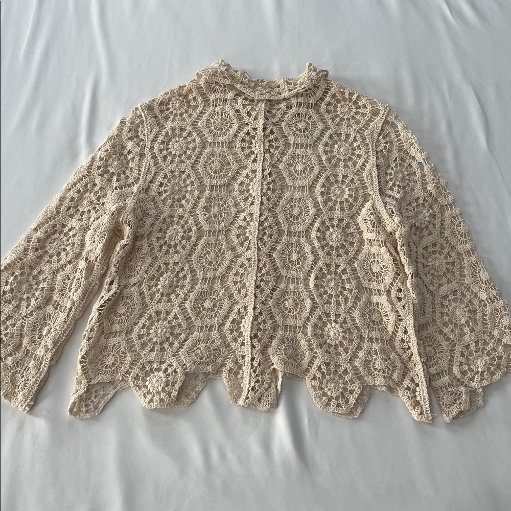 Ultra Pink Cream Crotchet Button Down Top - Picture 2 of 4